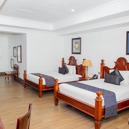 Weston Hotel Nairobi Exterior photo