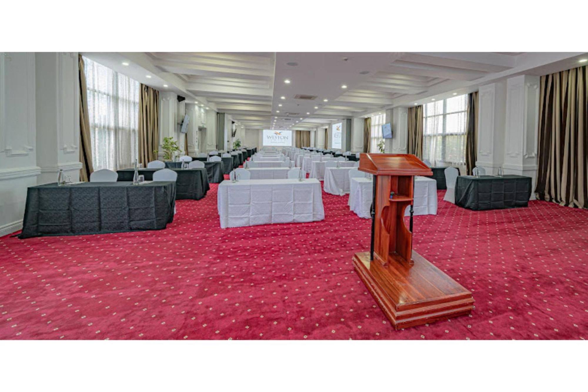 Weston Hotel Nairobi Exterior photo